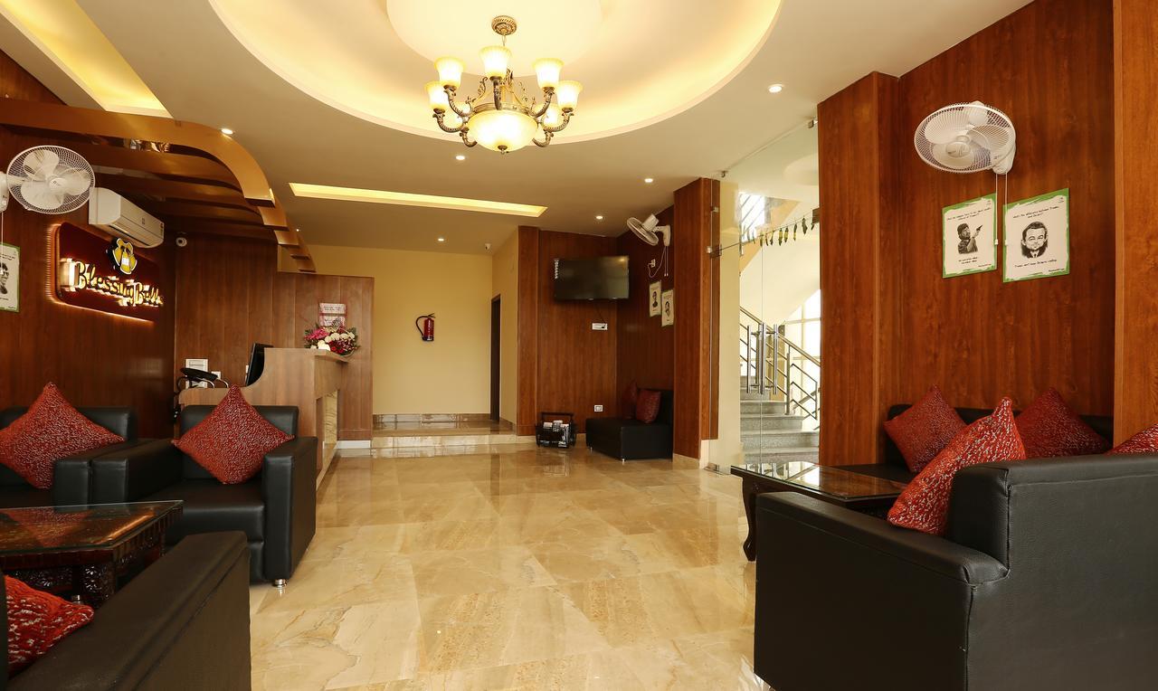 Treebo Blessing Bells Hotell Dehradun Eksteriør bilde