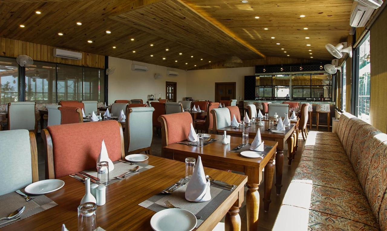 Treebo Blessing Bells Hotell Dehradun Eksteriør bilde