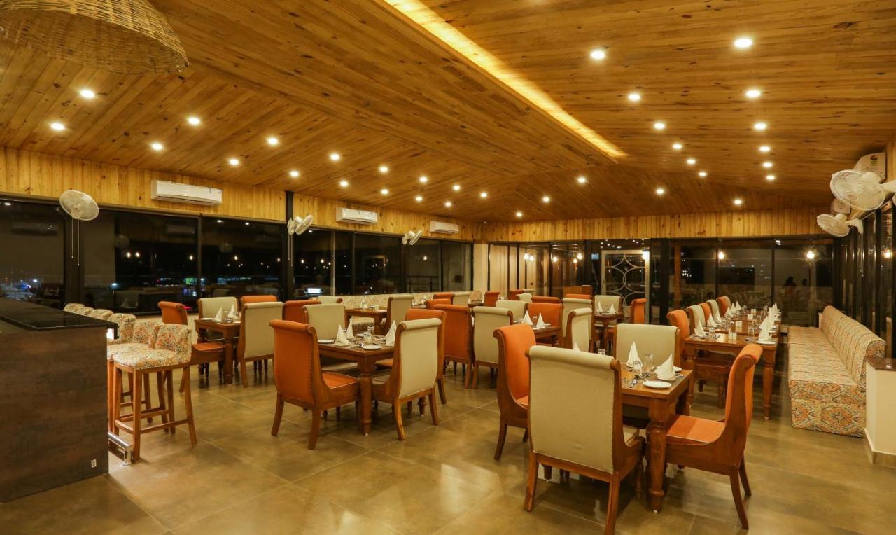 Treebo Blessing Bells Hotell Dehradun Eksteriør bilde
