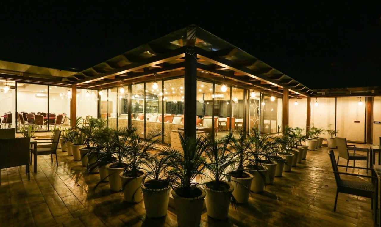 Treebo Blessing Bells Hotell Dehradun Eksteriør bilde