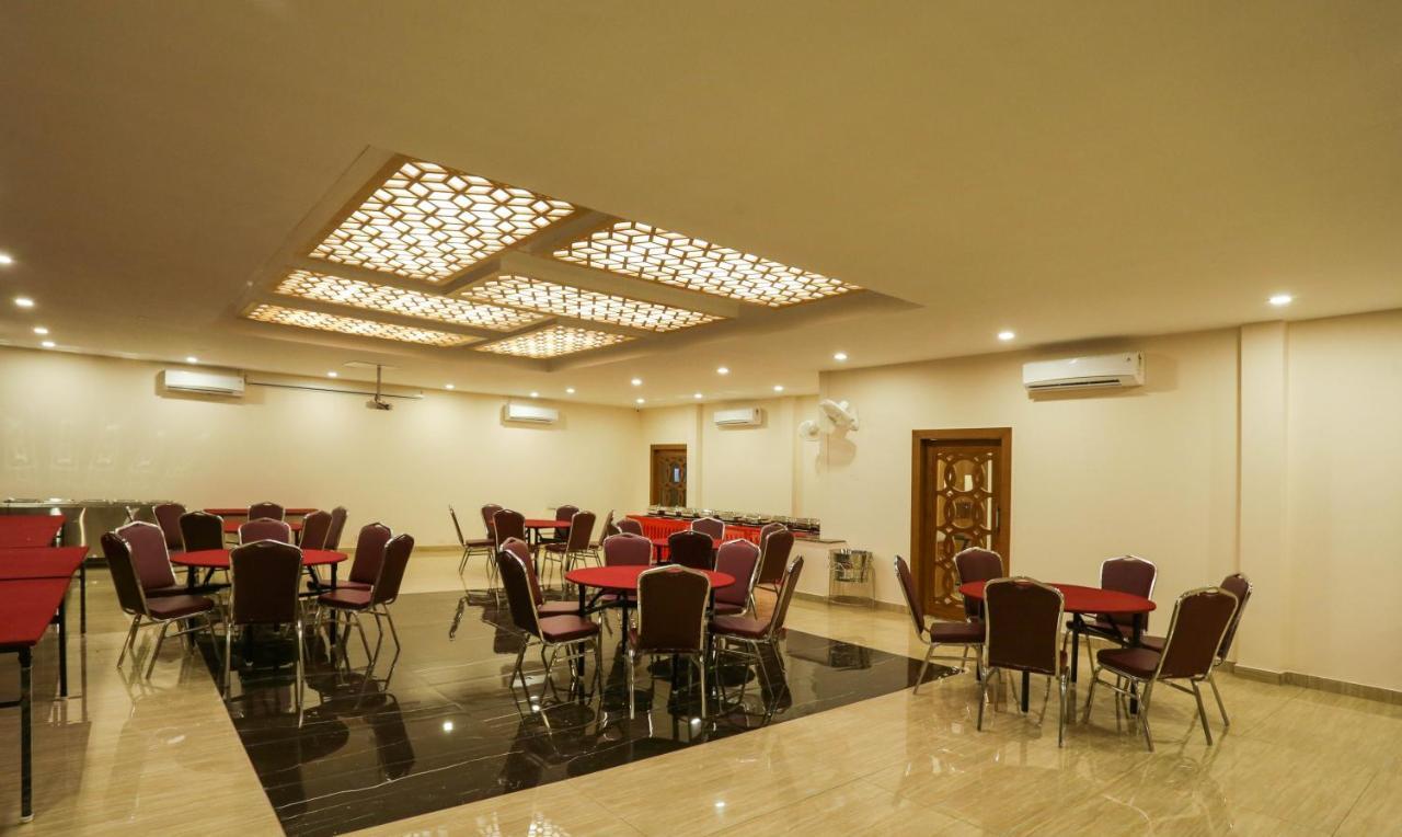 Treebo Blessing Bells Hotell Dehradun Eksteriør bilde